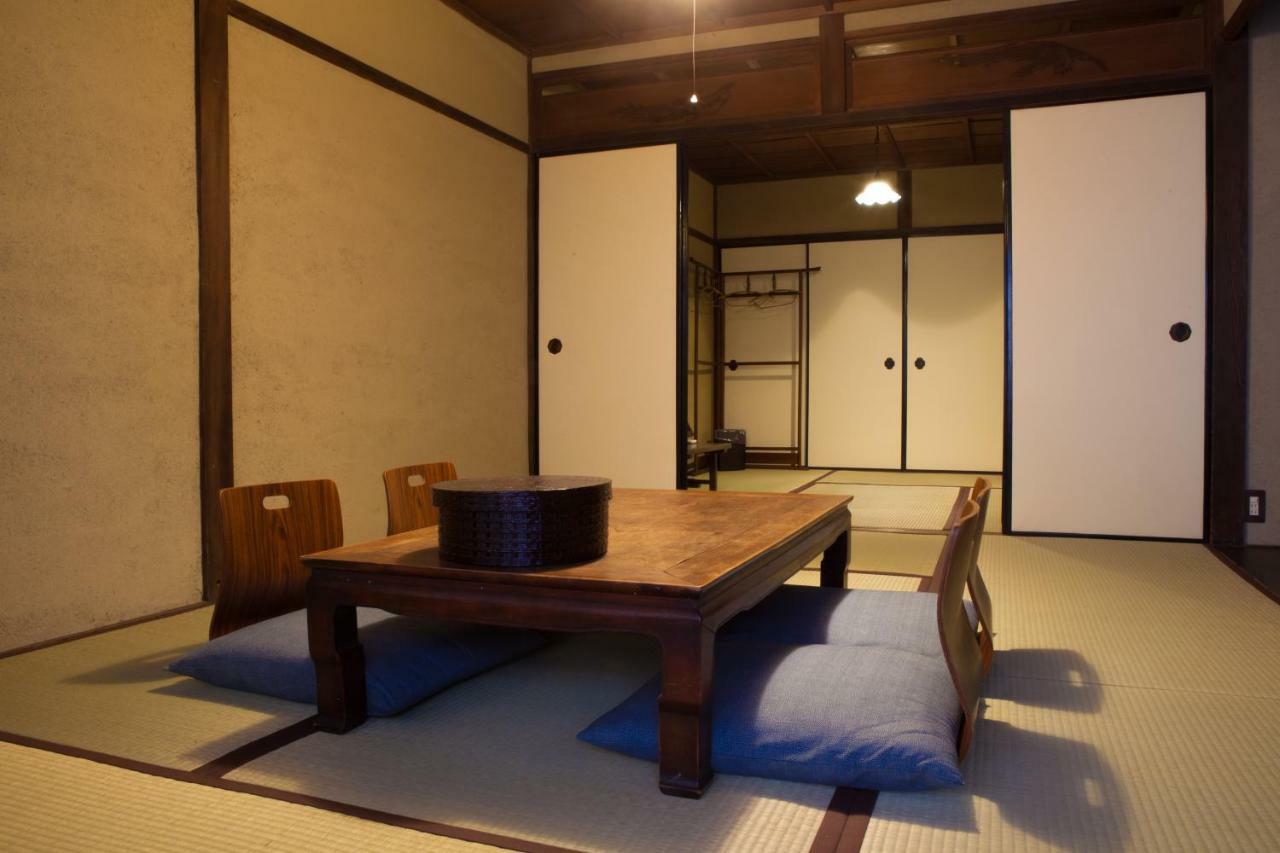Bed & Breakfast Tsukiya เกียวโต ภายนอก รูปภาพ