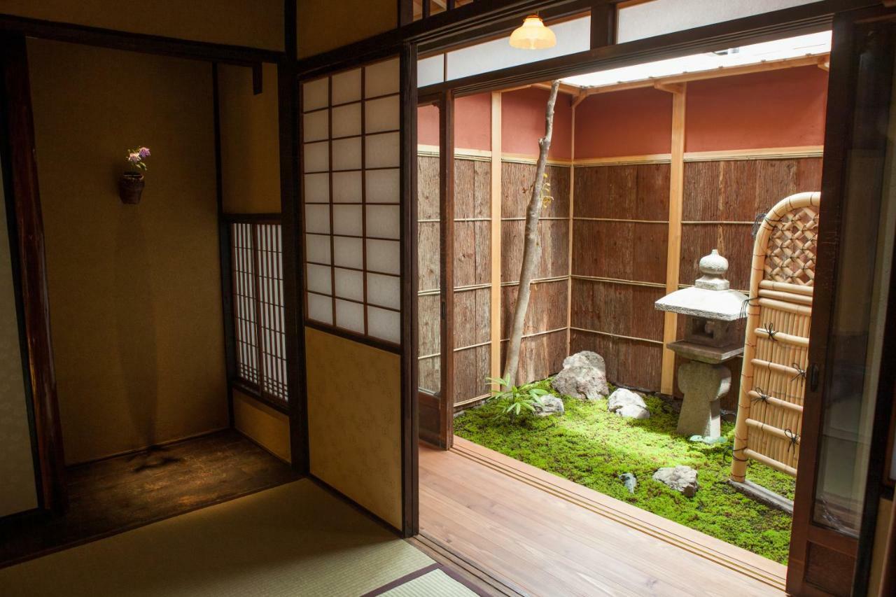 Bed & Breakfast Tsukiya เกียวโต ภายนอก รูปภาพ